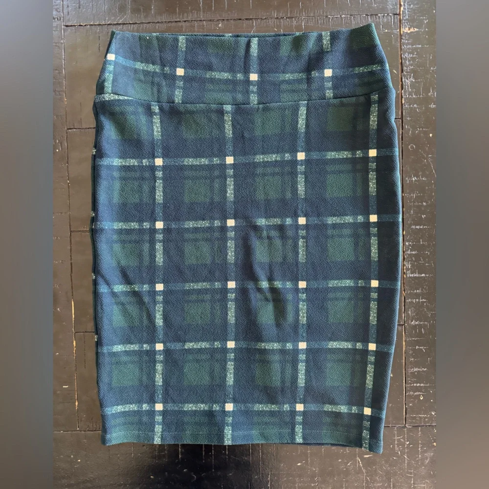 LuLaRoe chic plaid